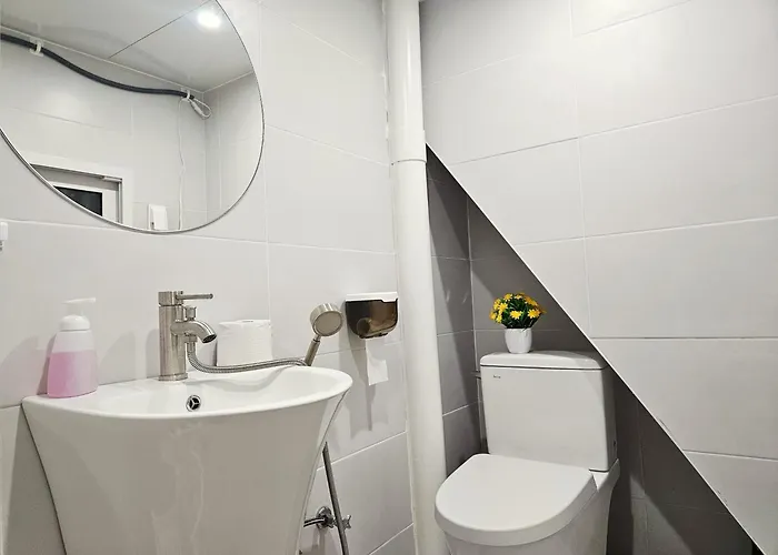 Pensión Mini House *